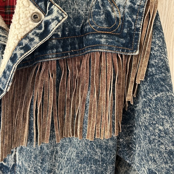 Vintage tasselled semi lined womens jean jacket size 10 - Picture 3 of 4